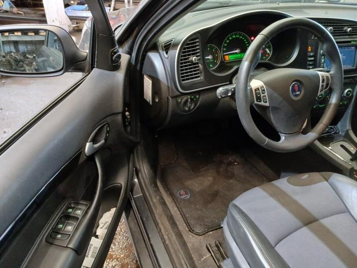 Saab 9-3 II 1.9 TTiD 16V Skrotfordon (2011, GRIJS)