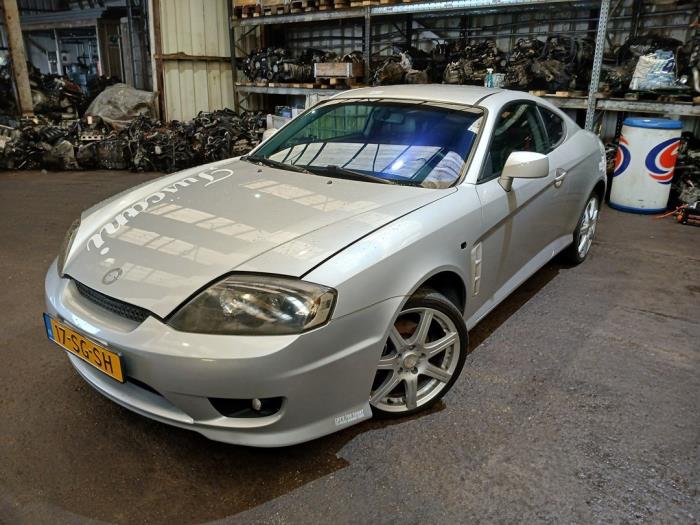 Hyundai Coupe 2.7 V6 24V Sloopvoertuig (2006, Grijs)