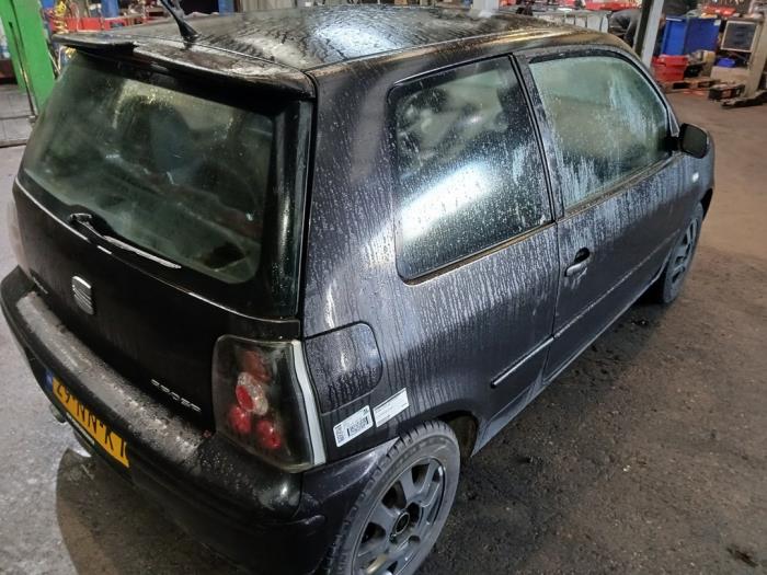 Seat Arosa 1.4i Skrotfordon (2004, ZWART)