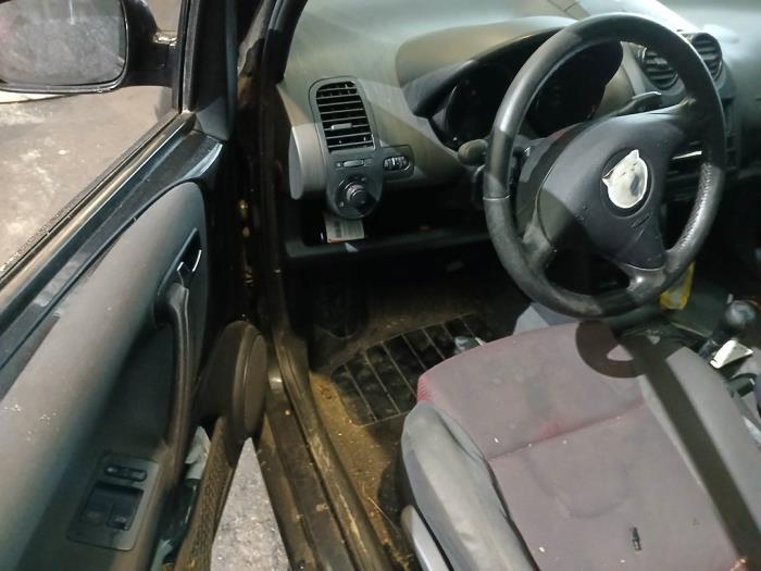 Seat Arosa 1.4i Skrotfordon (2004, ZWART)