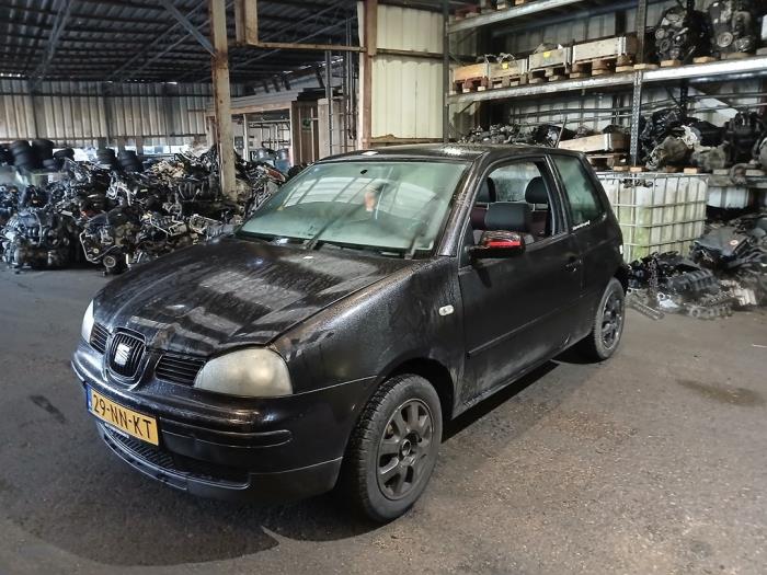 Seat Arosa 1.4i Skrotfordon (2004, ZWART)