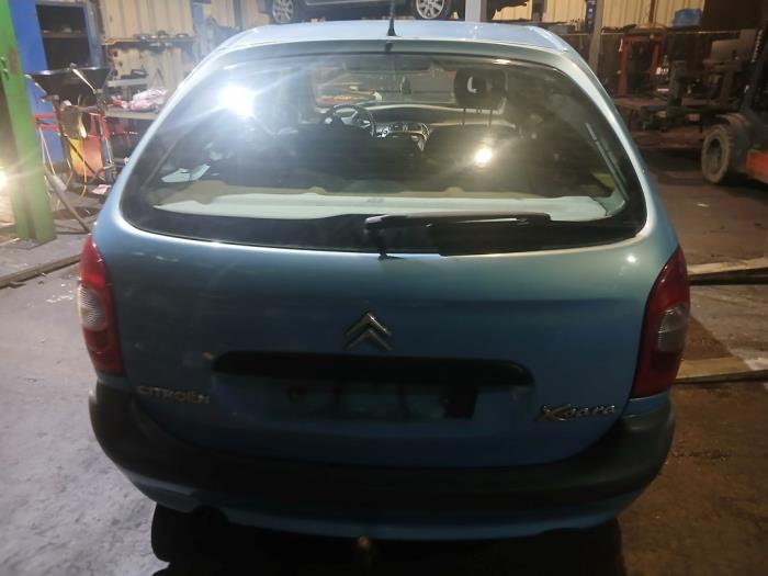 Citroen Xsara Picasso 1.8 16V Skrotfordon (2001, BLAUW)