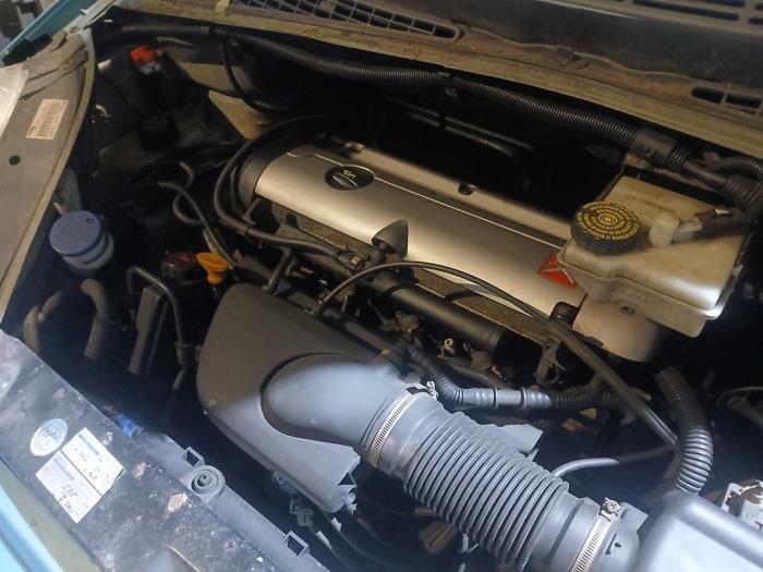 Citroen Xsara Picasso 1.8 16V Skrotfordon (2001, BLAUW)