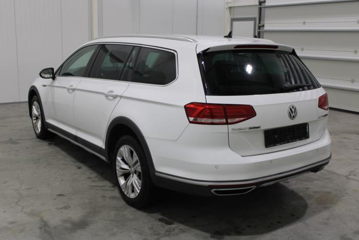 Volkswagen Passat Variant 2.0 TDI 16V 190 4Motion Sloopvoertuig (2017, Wit)