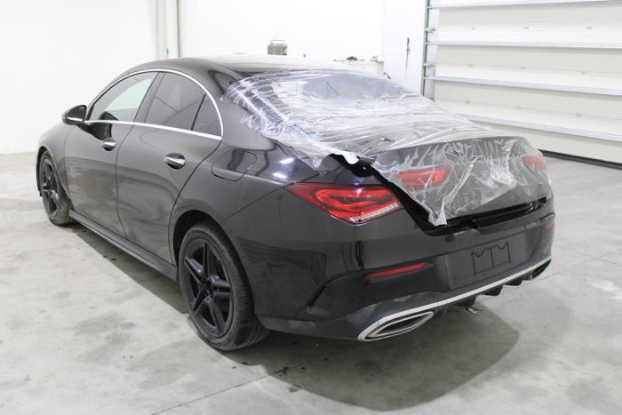 Mercedes CLA 1.3 CLA-180 Turbo 16V Skrotfordon (2019, ZWART)