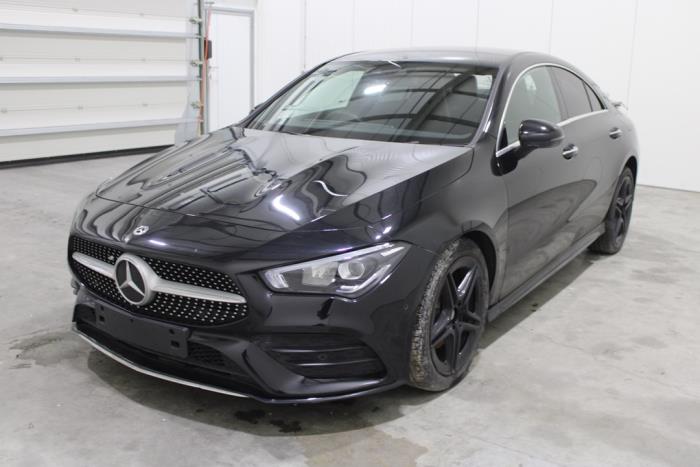 Mercedes CLA 1.3 CLA-180 Turbo 16V Skrotfordon (2019, ZWART)