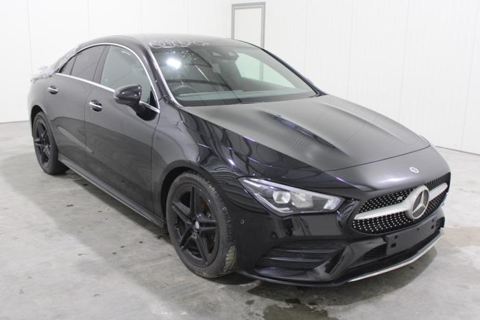 Mercedes CLA 1.3 CLA-180 Turbo 16V Skrotfordon (2019, ZWART)