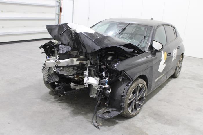 Peugeot 308 1.5 Blue HDi 130 16V Samochód złomowany (2022, Czarny)