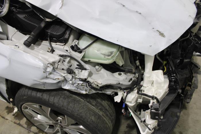 Hyundai i30 Fastback 1.4 T-GDI 16V Samochód złomowany (2018, Bialy)