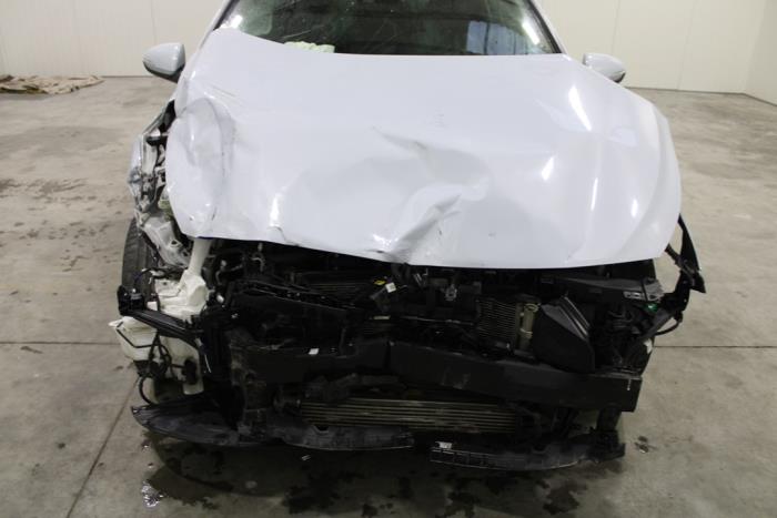 Hyundai i30 Fastback 1.4 T-GDI 16V Samochód złomowany (2018, Bialy)