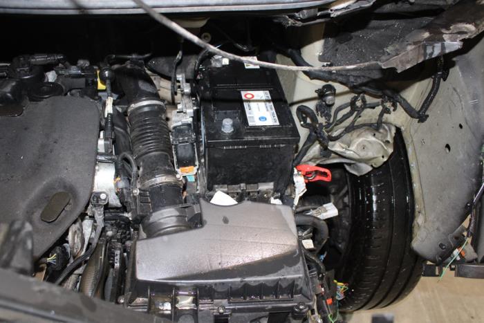 Citroen Jumpy 2.0 Blue HDI 120 Skrotfordon (2019, ZWART)