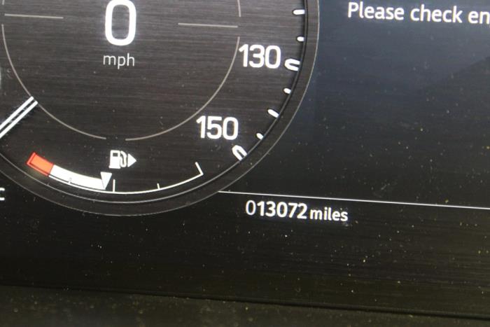 Landrover Defender II 3.0 D250 MHEV Skrotfordon (2022, GRIJS)