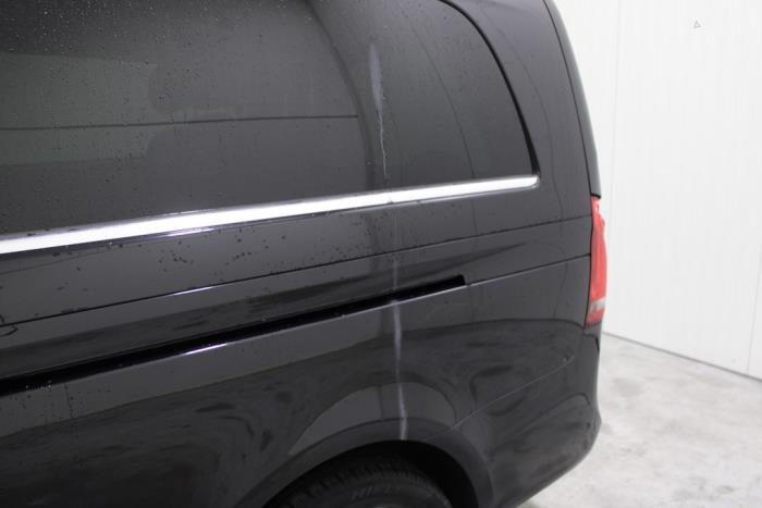 Mercedes V 2.1 250 BlueTEC, 250 d 16V Skrotfordon (2017, ZWART)
