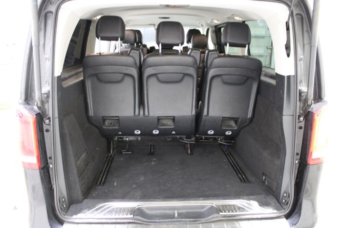 Mercedes V 2.1 250 BlueTEC, 250 d 16V Skrotfordon (2017, ZWART)