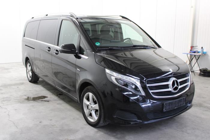 Mercedes V 2.1 250 BlueTEC, 250 d 16V Skrotfordon (2017, ZWART)