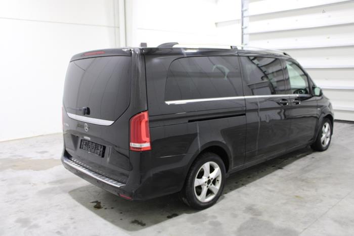 Mercedes V 2.1 250 BlueTEC, 250 d 16V Skrotfordon (2017, ZWART)