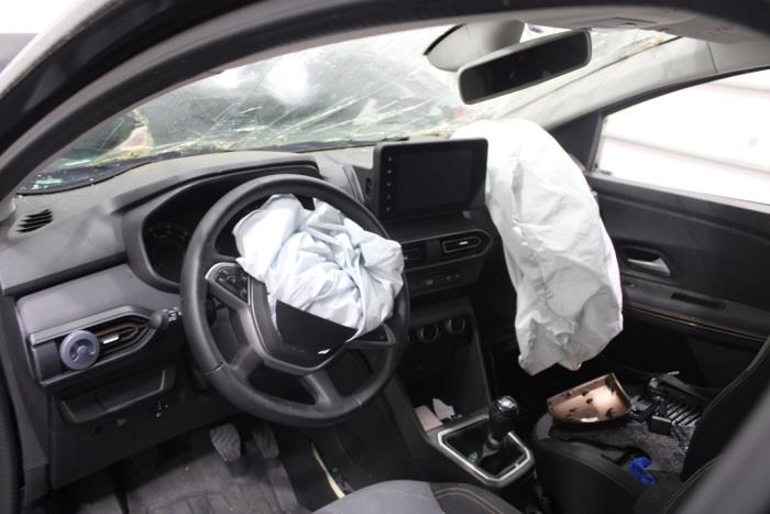 Dacia Jogger 1.0 TCe 110 12V Sloopvoertuig (2024, Zwart)