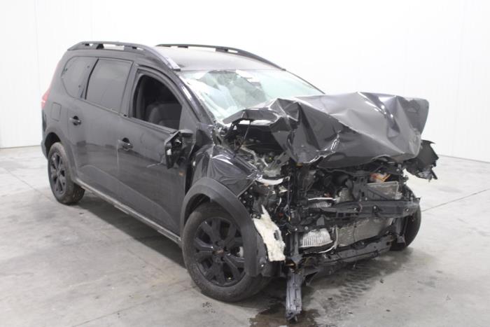 Dacia Jogger 1.0 TCe 110 12V Sloopvoertuig (2024, Zwart)