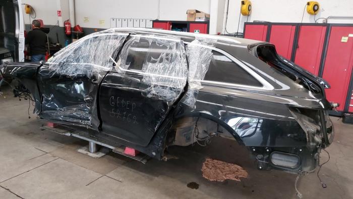 Audi A6 Avant 2.0 35 TDI Mild hybrid Sloopvoertuig (2021, Zwart)