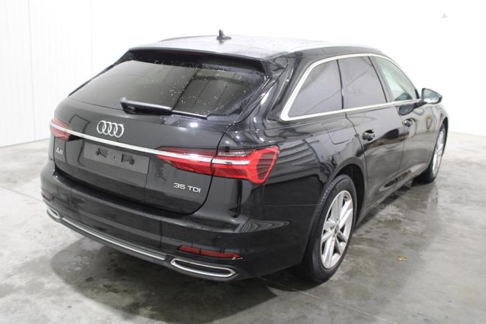 Audi A6 Avant 2.0 35 TDI Mild hybrid Sloopvoertuig (2021, Zwart)