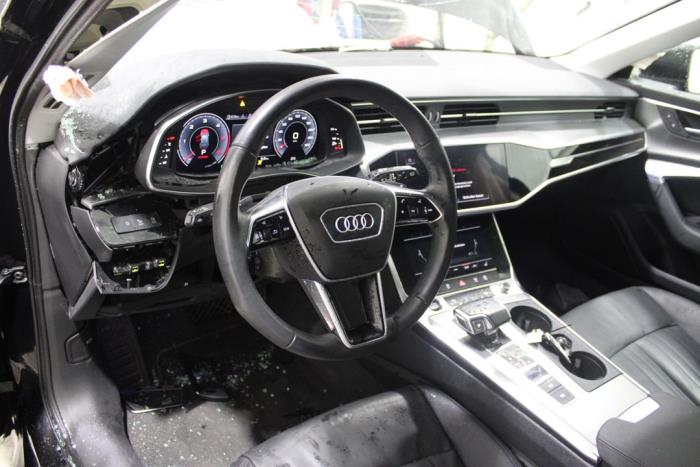 Audi A6 Avant 2.0 35 TDI Mild hybrid Sloopvoertuig (2021, Zwart)