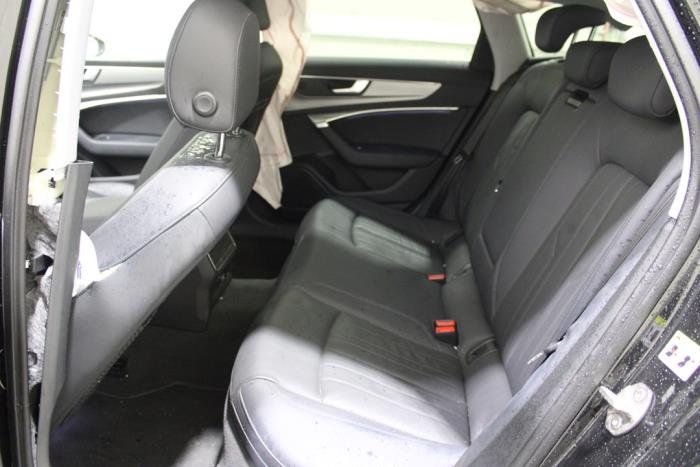 Audi A6 Avant 2.0 35 TDI Mild hybrid Sloopvoertuig (2021, Zwart)