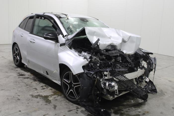 Mercedes B 1.5 B-180d Sloopvoertuig (2020, Grijs)