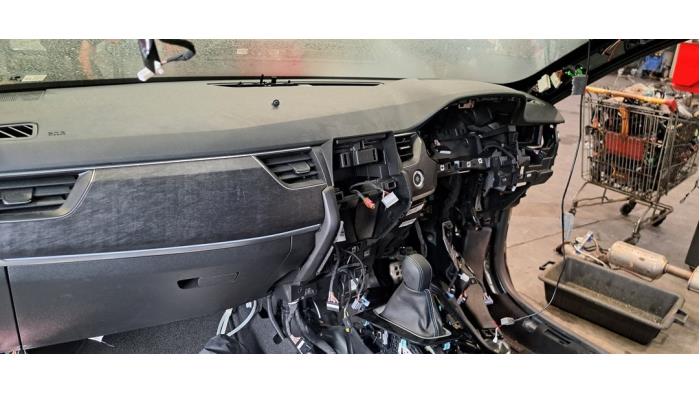 Renault Arkana 1.6 E-Tech 145 16V Sloopvoertuig (2024, Zwart)