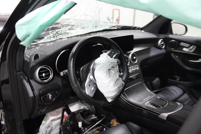 Mercedes GLC 2.0 C-200d 16V Sloopvoertuig (2022, Zwart)