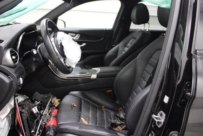 Mercedes GLC 2.0 C-200d 16V Sloopvoertuig (2022, Zwart)