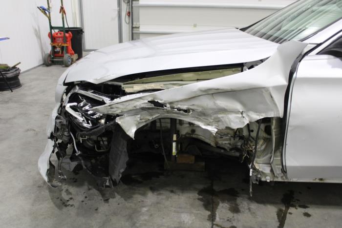 Mercedes C Estate C-180d 1.6 Turbo 16V Skrotfordon (2020, GRIJS)