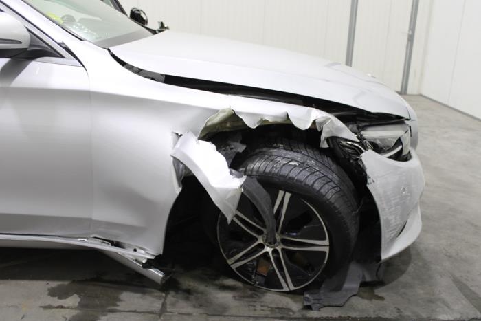 Mercedes C Estate C-180d 1.6 Turbo 16V Skrotfordon (2020, GRIJS)