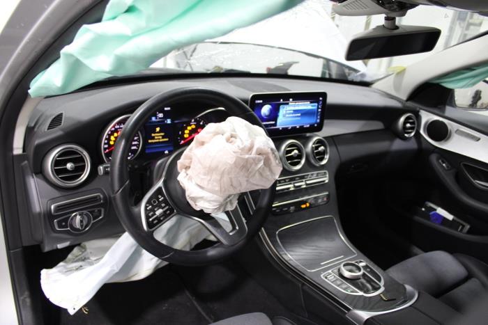 Mercedes C Estate C-180d 1.6 Turbo 16V Skrotfordon (2020, GRIJS)