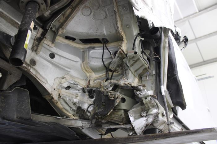 Mercedes C Estate C-180d 1.6 Turbo 16V Skrotfordon (2020, GRIJS)