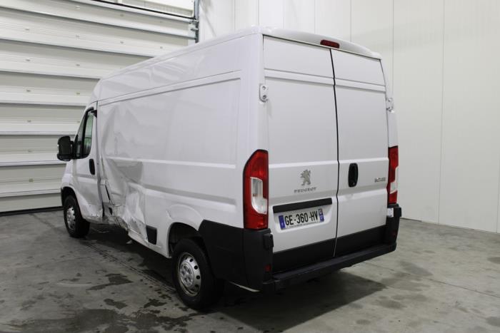 Peugeot Boxer 2.2 Blue HDi 120 Skrotfordon (2022, WIT)