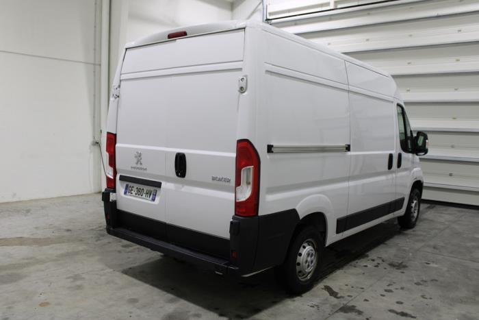 Peugeot Boxer 2.2 Blue HDi 120 Skrotfordon (2022, WIT)
