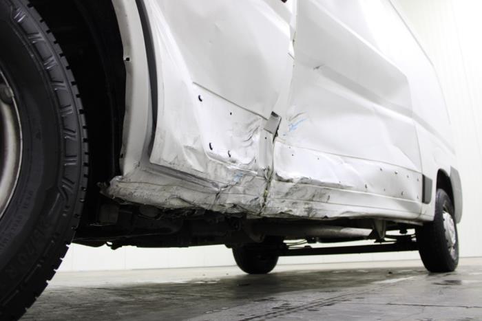 Peugeot Boxer 2.2 Blue HDi 120 Skrotfordon (2022, WIT)