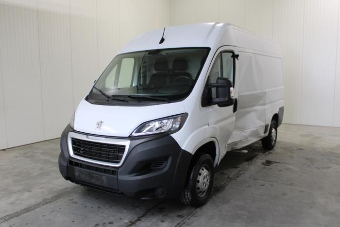 Peugeot Boxer 2.2 Blue HDi 120 Skrotfordon (2022, WIT)