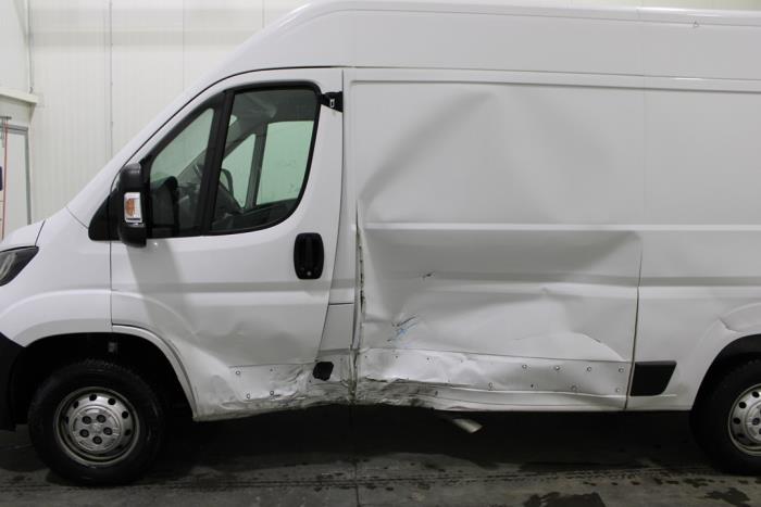 Peugeot Boxer 2.2 Blue HDi 120 Skrotfordon (2022, WIT)