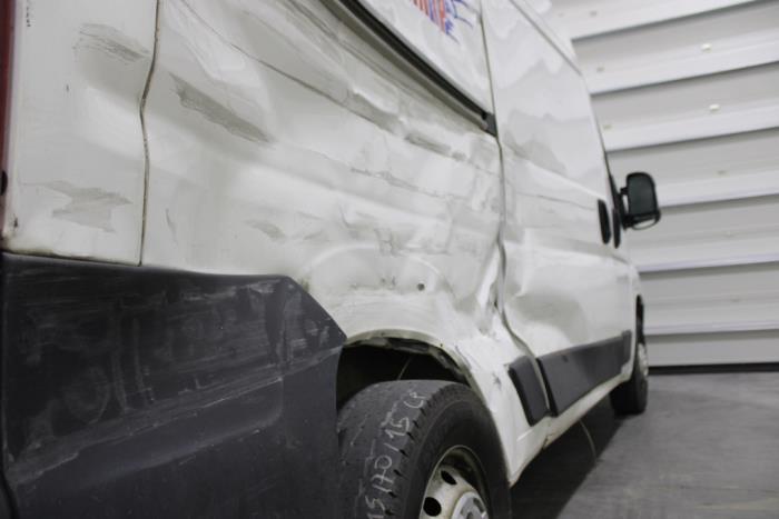 Peugeot Boxer 2.2 Blue HDi 120 Sloopvoertuig (2019, Wit)