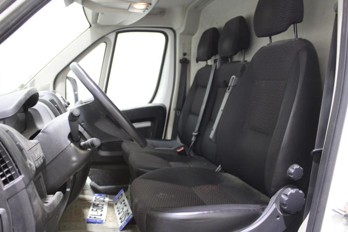 Peugeot Boxer 2.2 Blue HDi 120 Sloopvoertuig (2019, Wit)