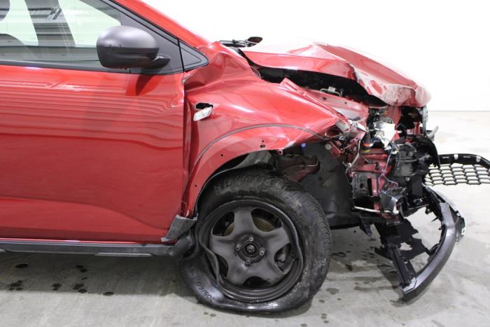 Dacia Sandero III 1.0 TCe 90 12V Skrotfordon (2022, ROOD)