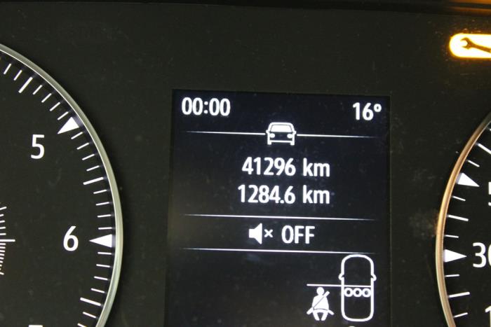 Dacia Sandero III 1.0 TCe 90 12V Skrotfordon (2022, ROOD)