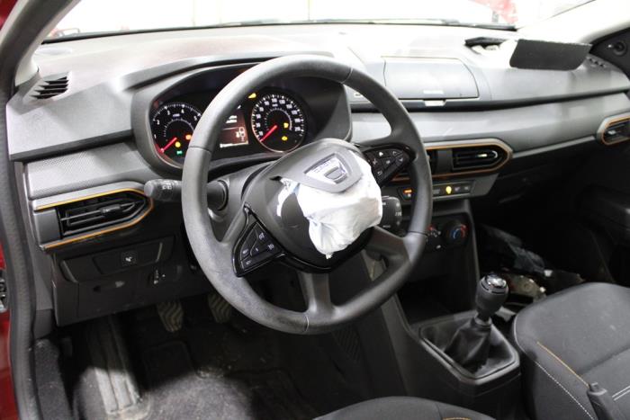 Dacia Sandero III 1.0 TCe 90 12V Skrotfordon (2022, ROOD)