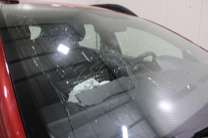 Dacia Sandero III 1.0 TCe 90 12V Skrotfordon (2022, ROOD)