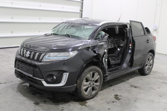 Suzuki Vitara 1.4 Booster Jet Turbo 16V SHVS Sloopvoertuig (2024, Zwart)