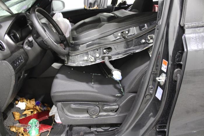 Suzuki Vitara 1.4 Booster Jet Turbo 16V SHVS Sloopvoertuig (2024, Zwart)