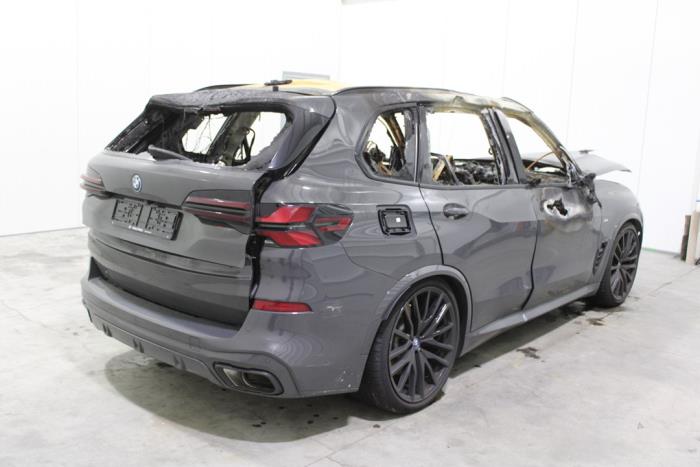 BMW X5 xDrive50e 3.0 24V Skrotfordon (2023, GRIJS)