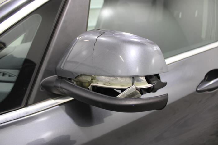 BMW 2 serie Gran Tourer 218d 2.0 TwinPower Turbo 16V Skrotfordon (2015, MINERALGRAU METALLIC)