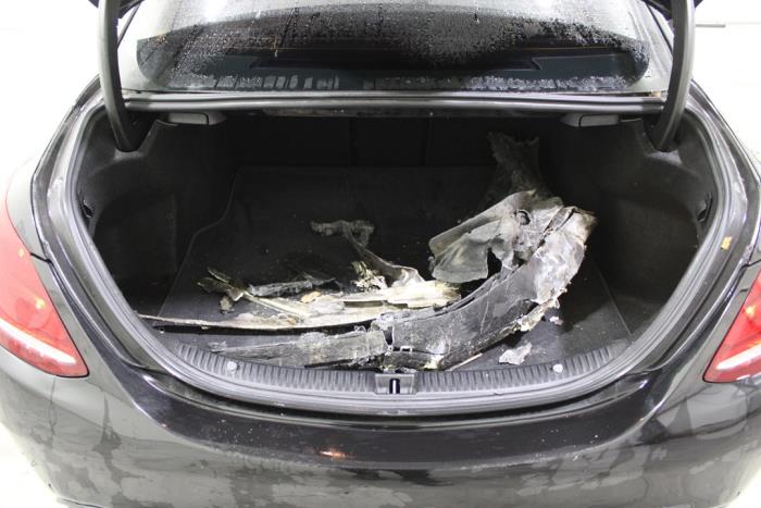 Mercedes C C-220 2.2 CDI BlueTEC, C-220 d 16V Skrotfordon (2016, ZWART)